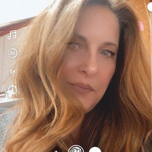 Meet your Posher, Robyn